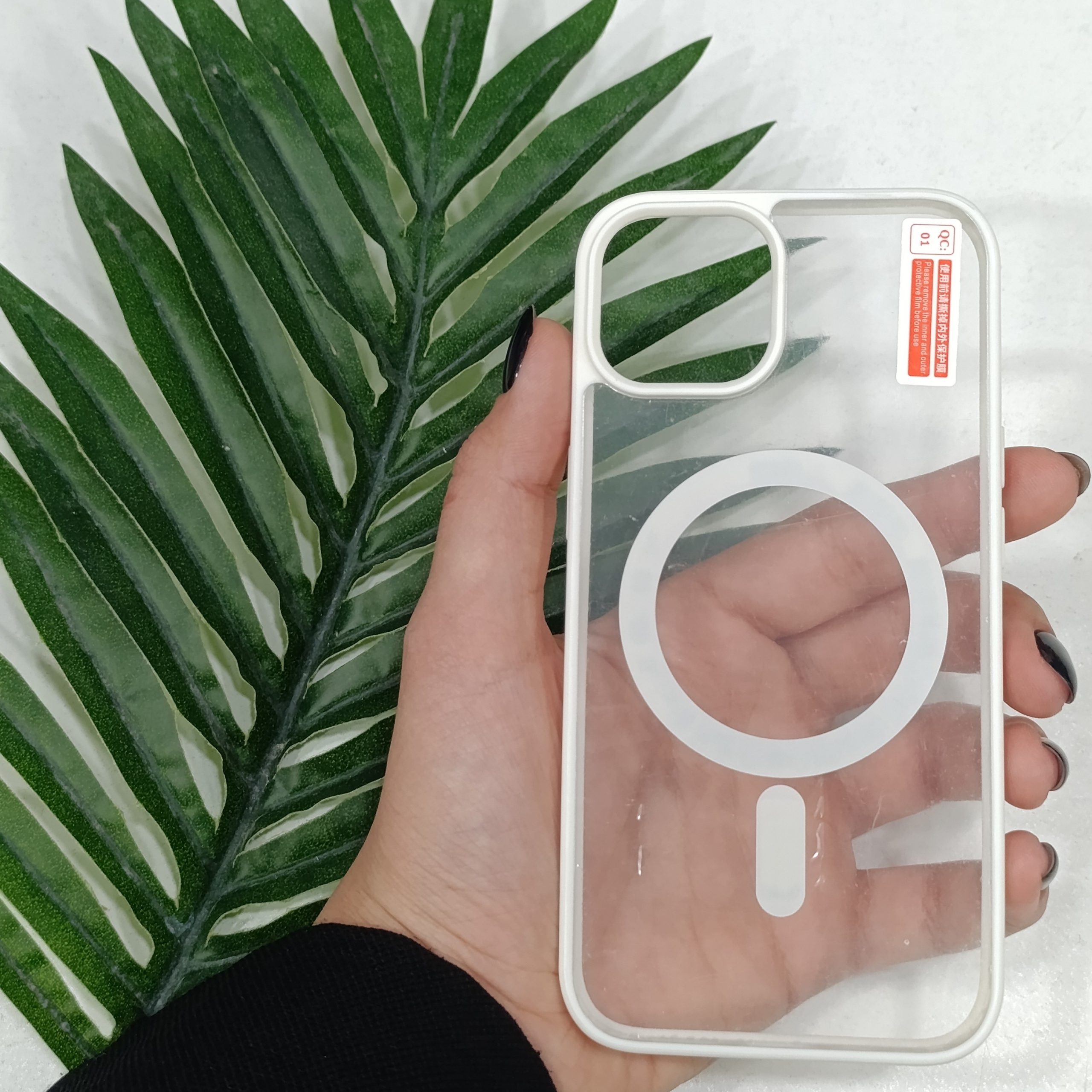 گارد آیفون Iphone 14 pro طرح مگنتی شفاف دور رنگی رنگ سفید قاب و محافظ موبایل