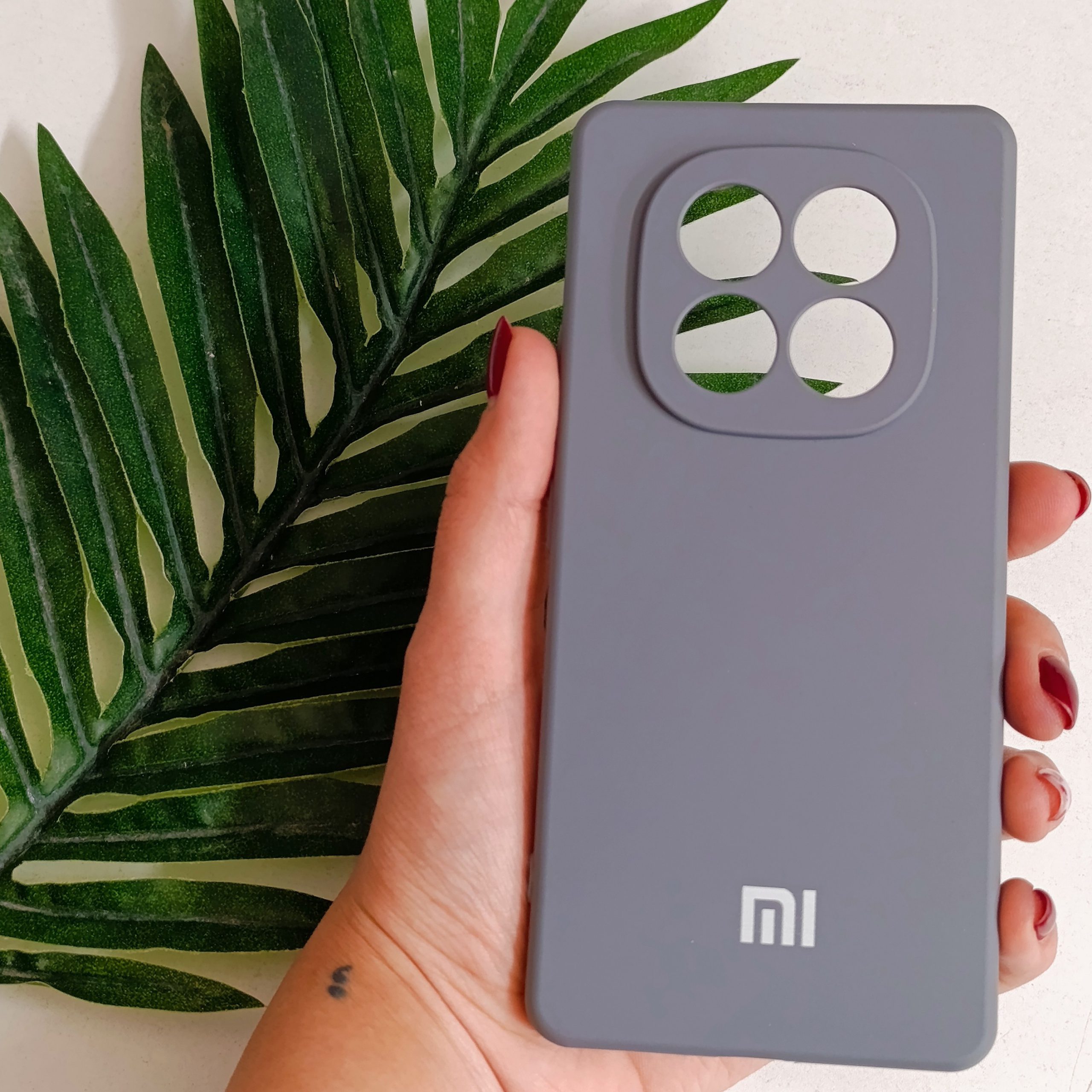 گارد گوشی Note 15 pro مدل سیلیکونی و دارای روکش داخلی رنگ خاکستری قاب و کاور محافظ موبایل