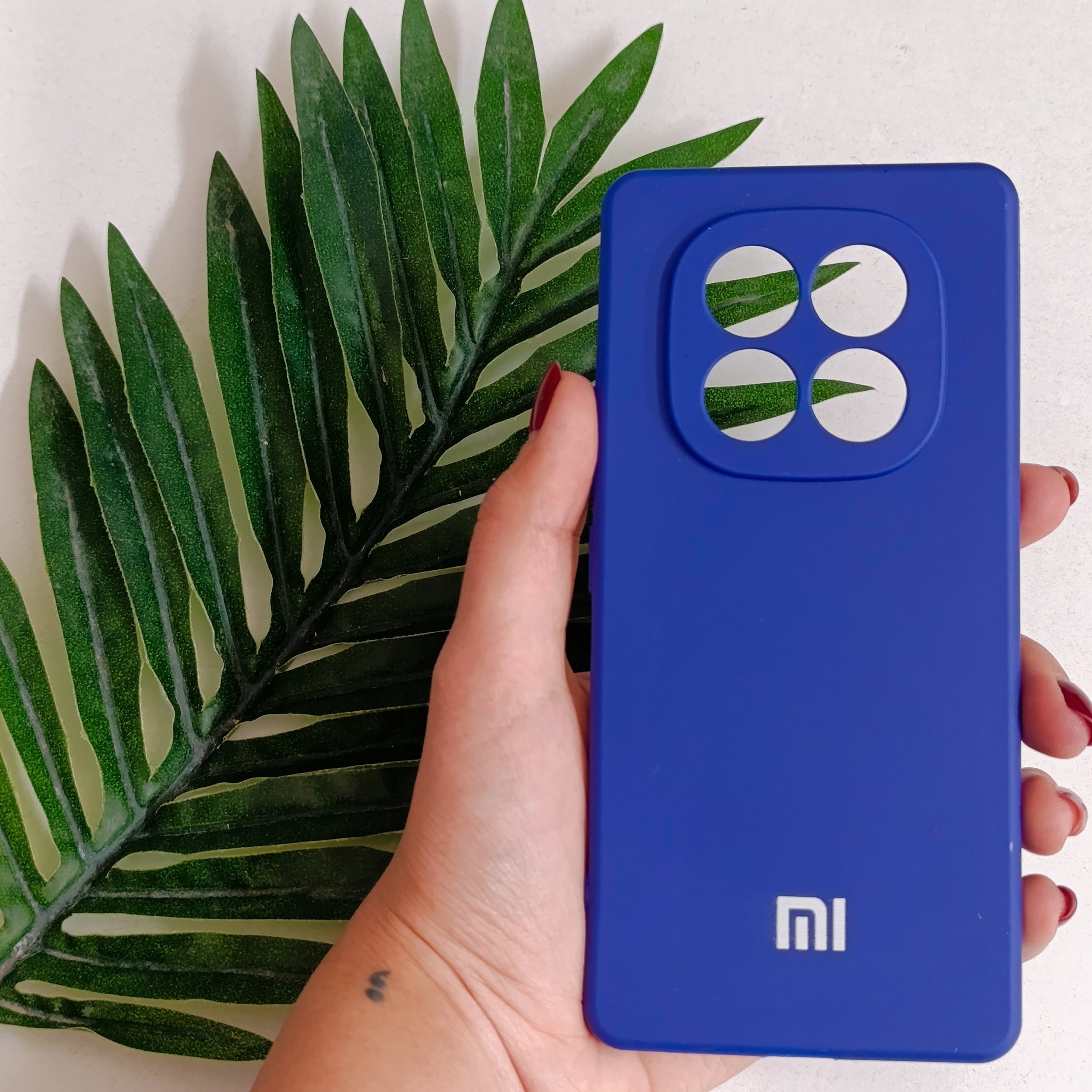 گارد گوشی Note 15 pro مدل سیلیکونی و دارای روکش داخلی رنگ آبی قاب و کاور محافظ موبایل