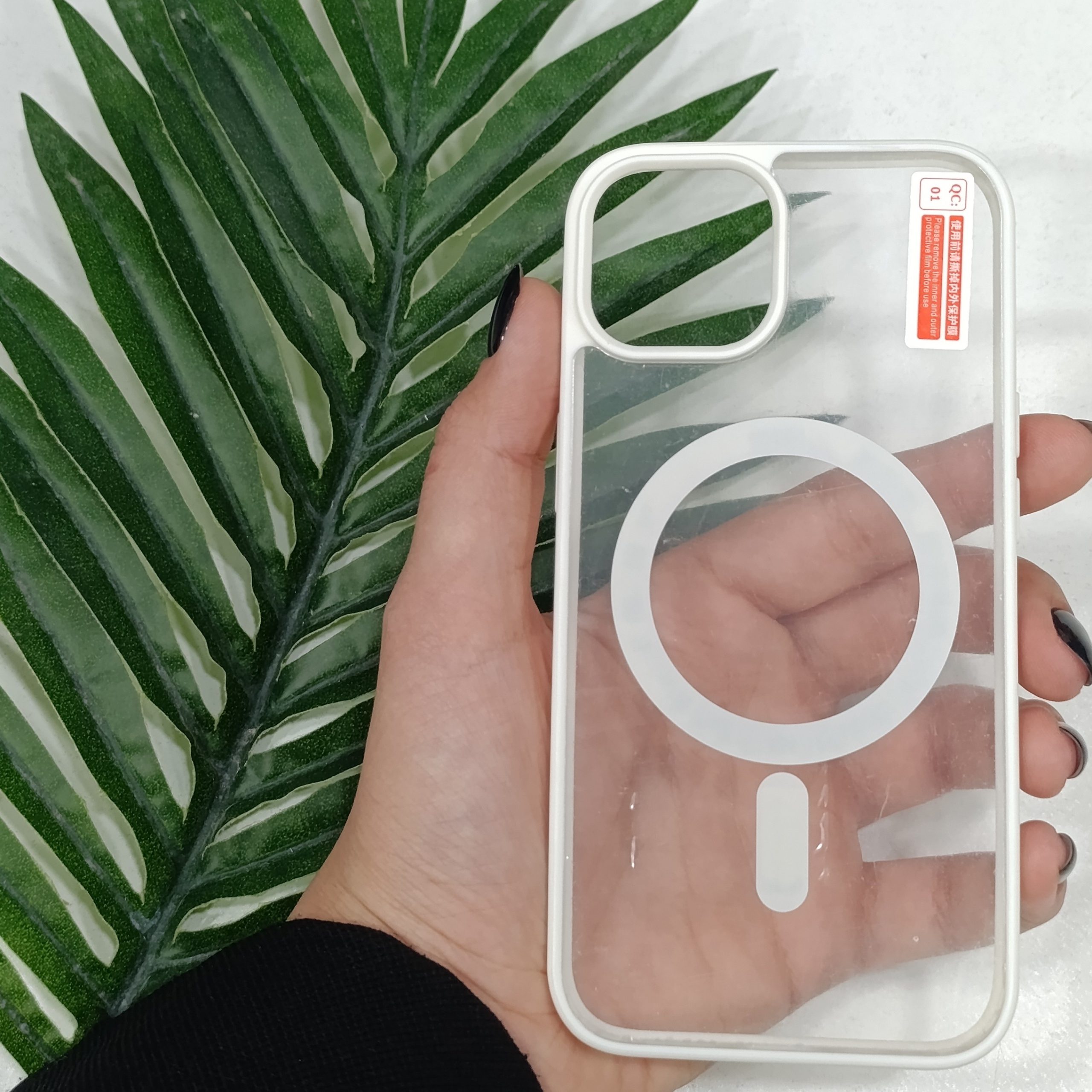 گارد آیفون Iphone 13 طرح مگنتی شفاف دور رنگی رنگ سفید قاب و محافظ موبایل