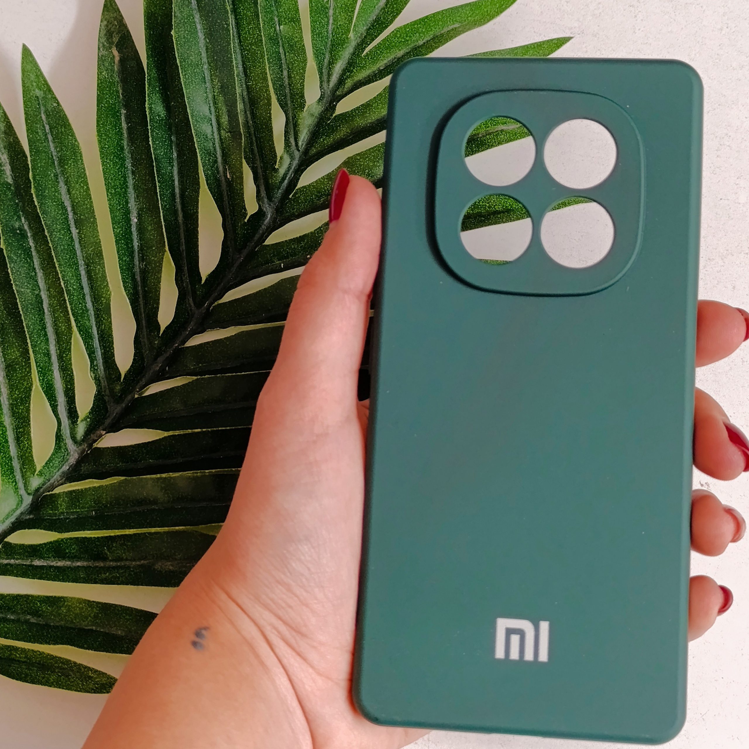 گارد گوشی Note 14 pro مدل سیلیکونی و دارای روکش داخلی رنگ سبز قاب و کاور محافظ موبایل